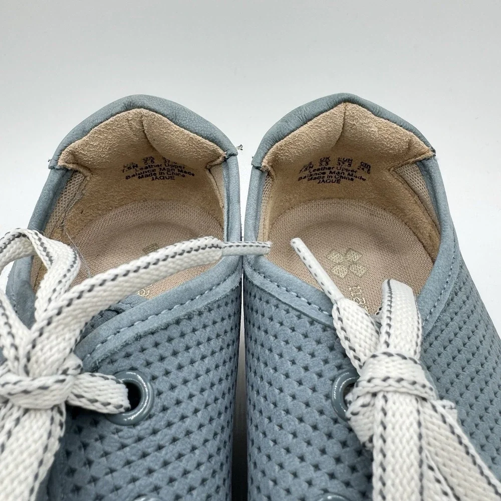 Naturalizer Sneaker Womens Sz 7.5M Blue Jaque Lace Up Perforated Casual Leather